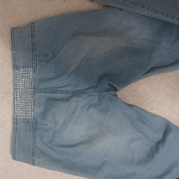 Classic Blue Jeans - Picture 5 of 6